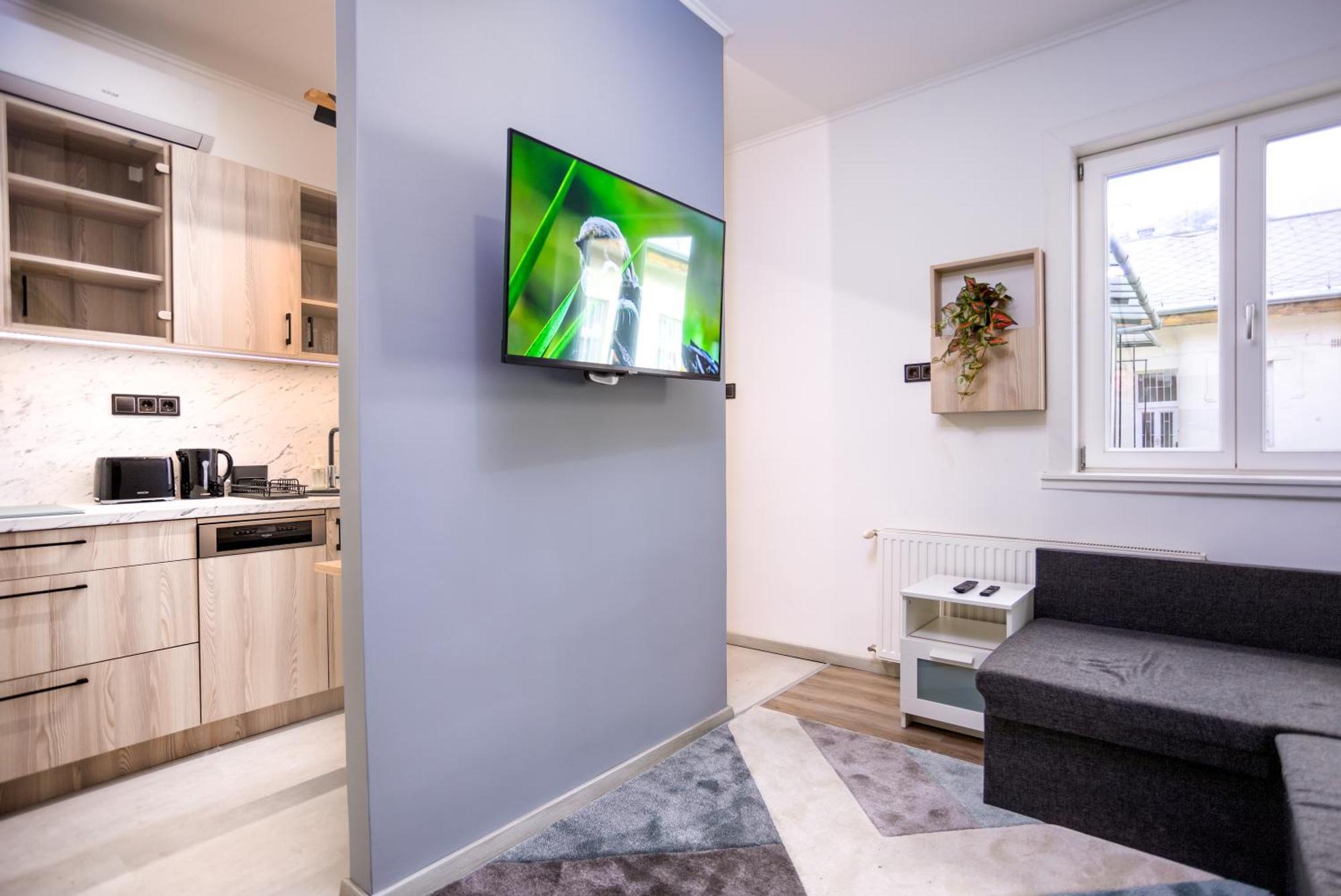 Relax Apartment By The Parliament Budapest Exterior foto